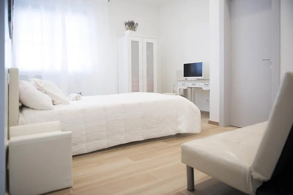 Core Meu B&B Lecce 0*,  Italy